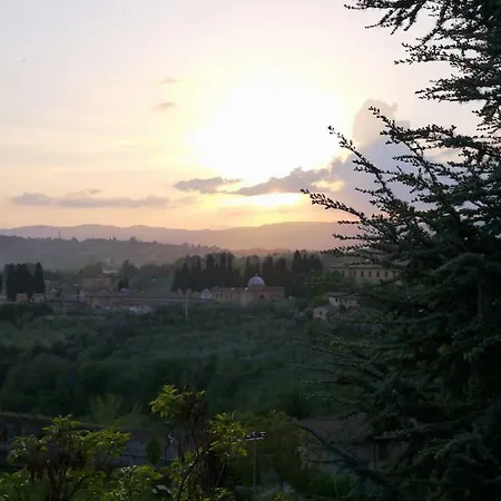 Le Camerine Di Silvia 2 בית הארחה